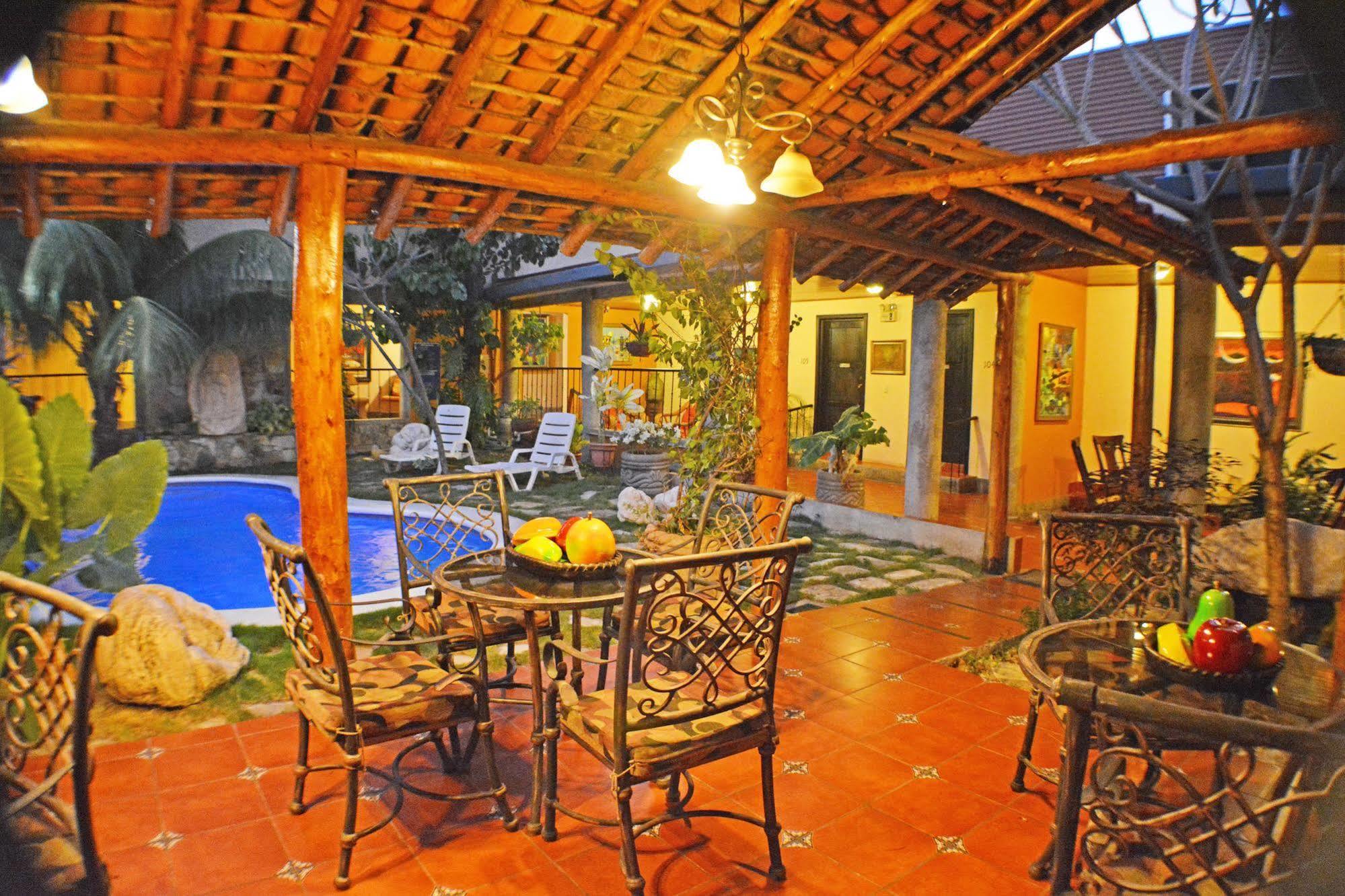 Hotel Colonnade Nicaragua Managua Extérieur photo