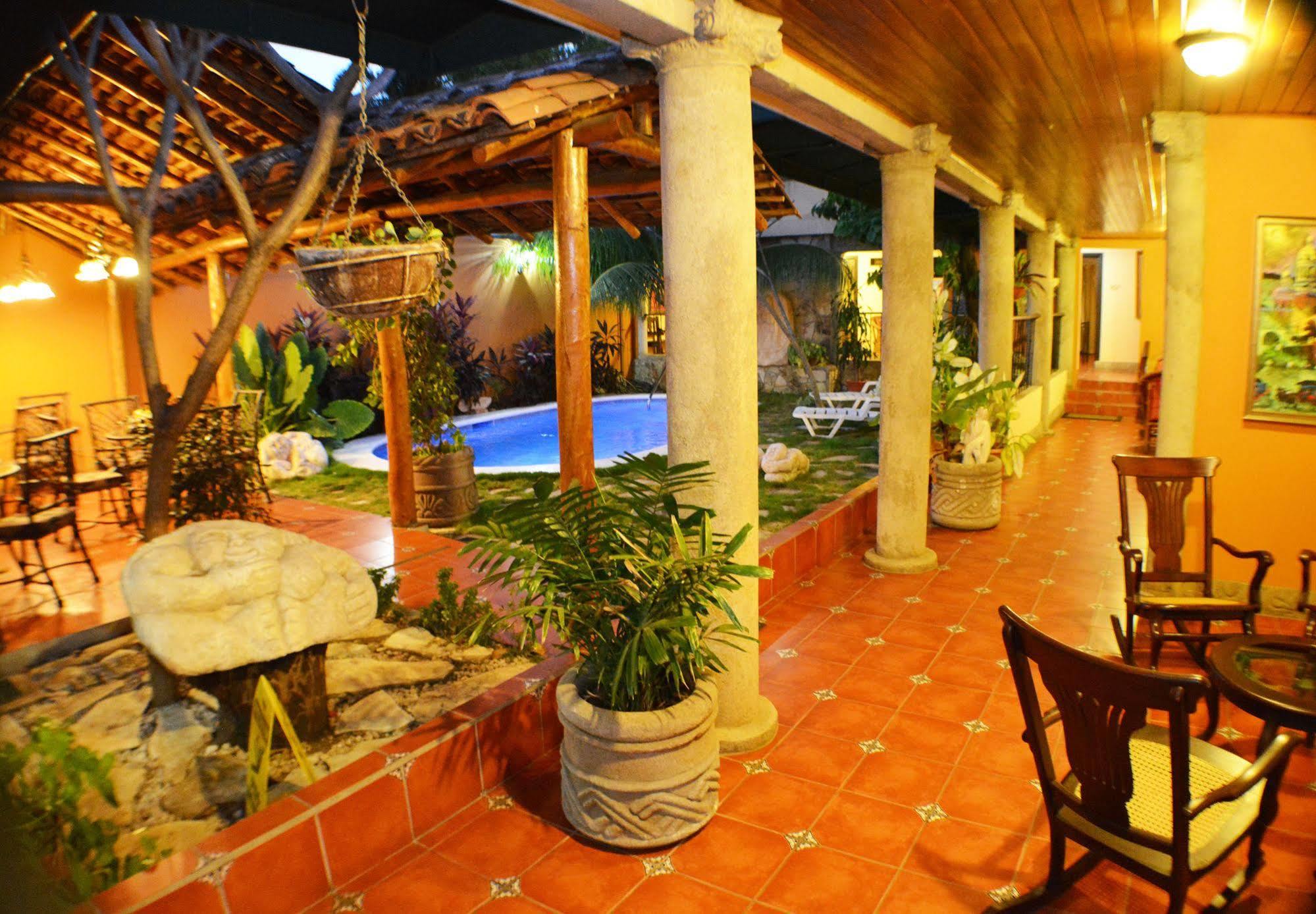 Hotel Colonnade Nicaragua Managua Extérieur photo