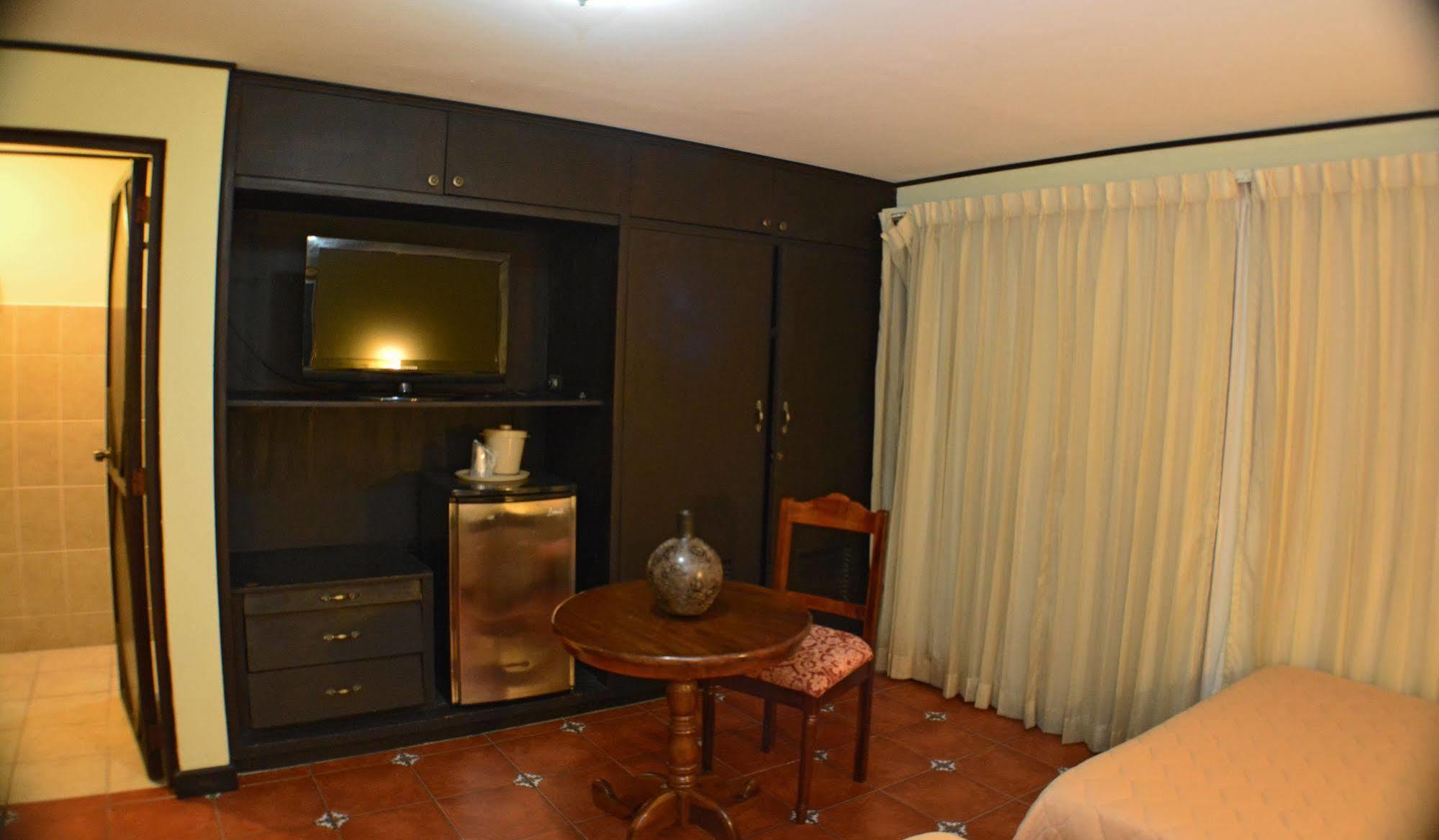 Hotel Colonnade Nicaragua Managua Extérieur photo